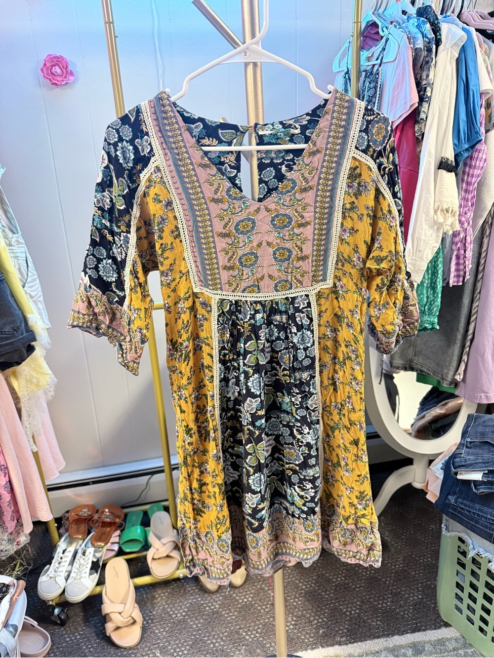 Sundance Dress - Picture 2 of 3